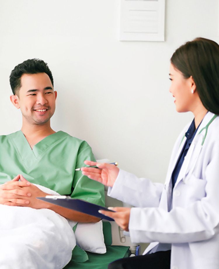 patient with doctor 